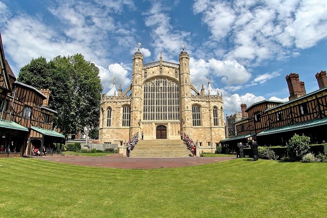 Windsor Castle, Stonehenge & Oxford Private Car Tour from London - Who the guide style is best for