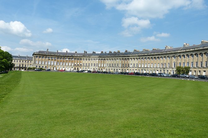 Windsor Castle, Stonehenge & Roman Baths Private Tour - Bath’s Roman Baths Plus Bath City: The Best Use of Limited Time