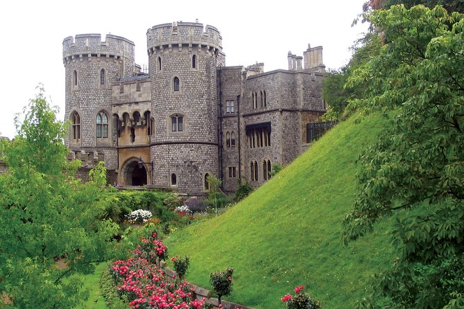 Windsor Castle Tour from London with Transportation & Audio Guide - St George’s Chapel: go early for the calm