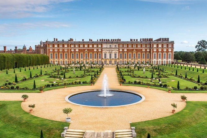 Windsor & Hampton Court Executive Vehicle Private Tour with Pass - WiFi, executive cars, and why the comfort is part of the value