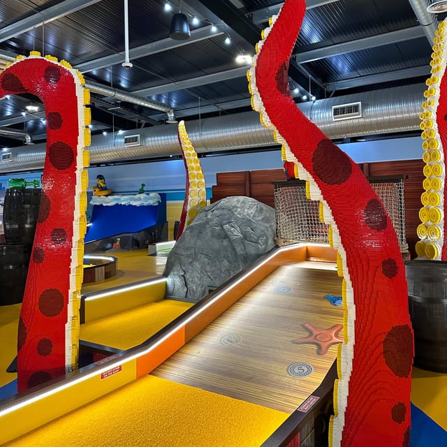 Windsor: LEGOLAND Adventure Golf - How the 1-hour session flows for families