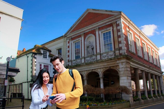 Windsor: Self Guided Walking Tour & Interactive Treasure Hunt - From Windsor & Eton Central to the First Steps of Your Quest