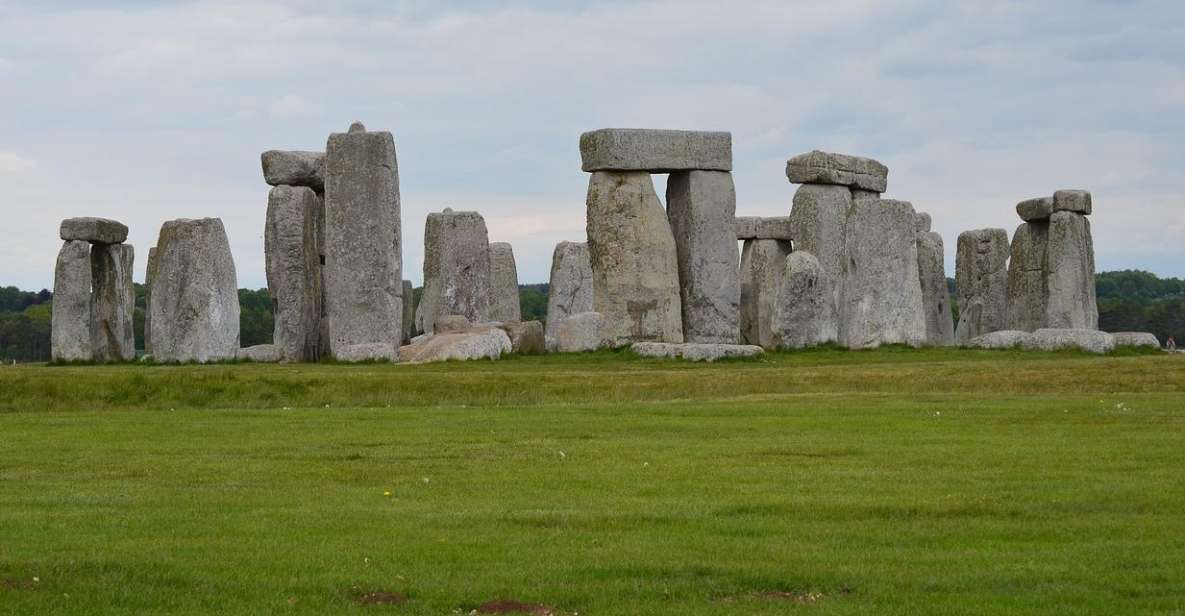 Windsor Stonehenge Bath Private Tour from London with Passes - Tips to make your day smoother