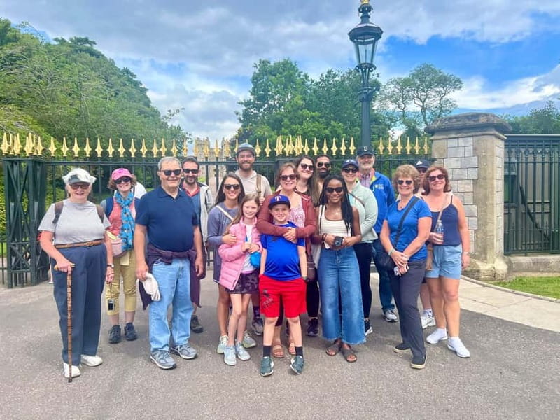 Windsor Town Daily Walking Tour (11am & 2pm) - Eton College and the approach back toward Windsor Castle