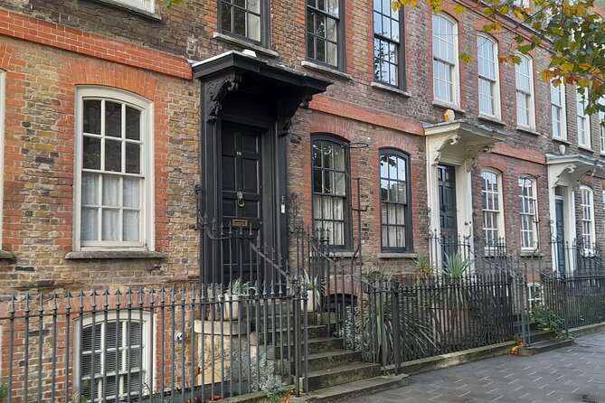 Women of Whitechapel 2 hour Walking Tour - Brick Lane as a timeline of immigrants and quiet revolutionaries