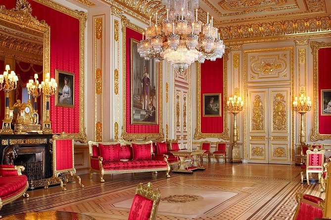 Wonderful Westminster Tour & Visit Windsor Castle - Parliament Square and the Houses of Parliament close-up