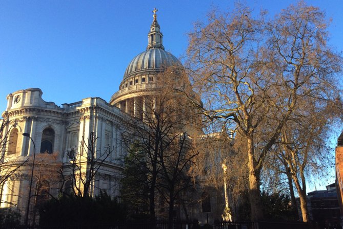 WW2 London Blitz Private Tour - Parliament and Westminster Abbey grounds: seeing symbols without extra entry tickets
