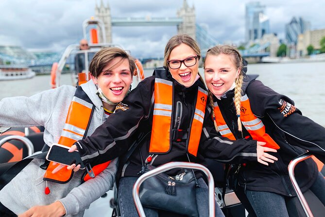 Your Own Boat! - Soft drinks and beer: a small perk that changes the mood